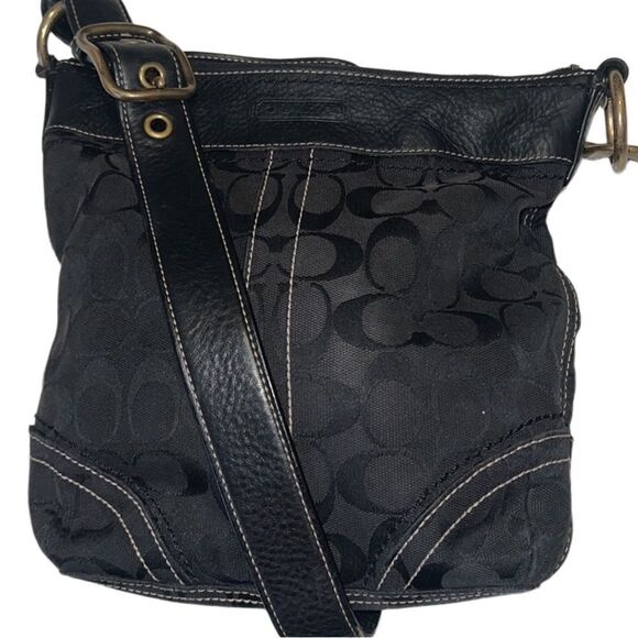 Coach Black Signature C Convertible Brass Hardware Strap Leather Bag 10402 - Picture 3 of 12